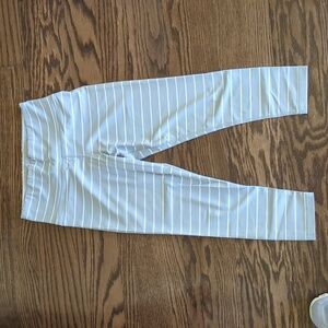 KIAVA small gray striped capri  leggings